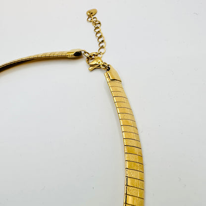 Collier Abi