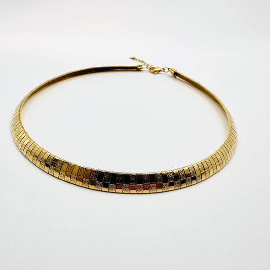 Collier Abi