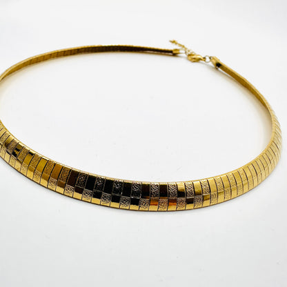 Collier Abi