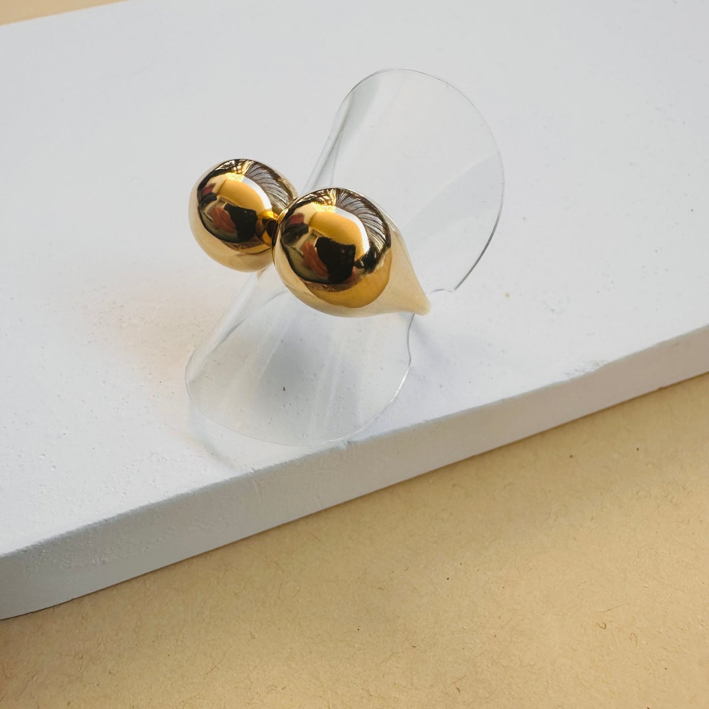bague acier lisse avec deux boules epaisse