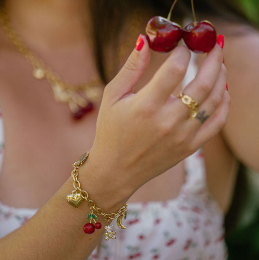 bracelet a breloques cerise coeur ours 